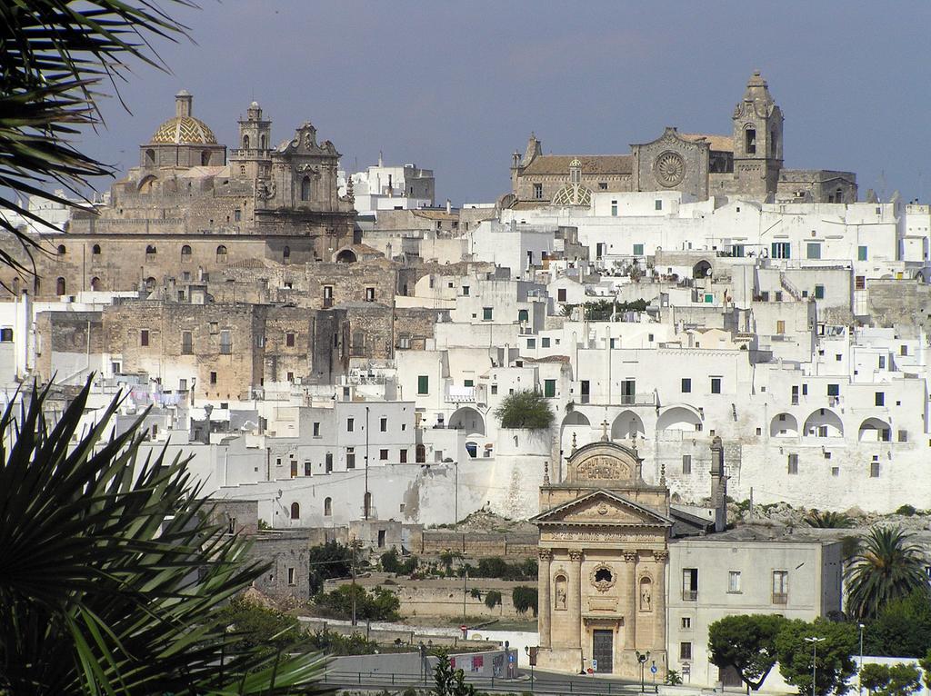 Albergo Masseria Refrigerio オストゥーニ エクステリア 写真